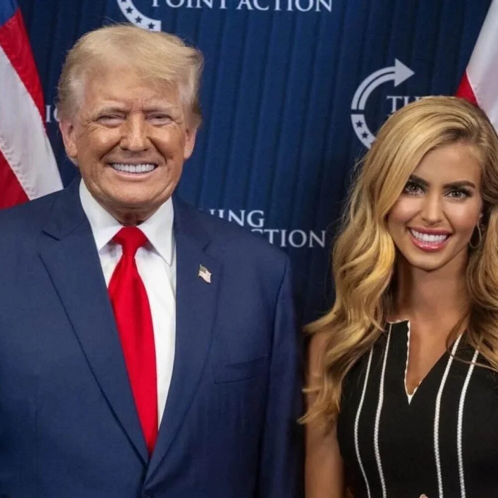 Trump demite porta-voz da Casa Branca após cinco dias no cargo