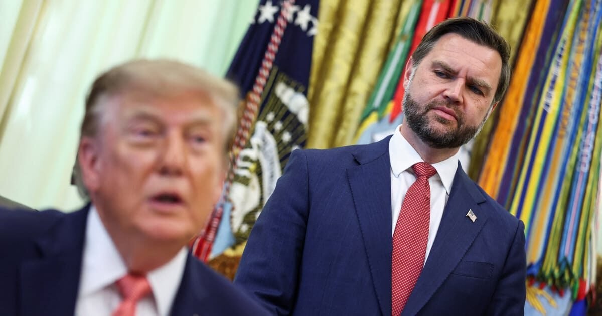 Trump oferece US$1 milhão por denúncias que levem a condenações por fraude eleitoral