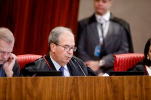 TSE dá 24 horas para Meta e X explicarem suspeita de favorecimento eleitoral