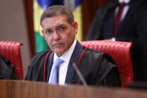 TSE fixa critério para aferir cláusula de desempenho dos partidos