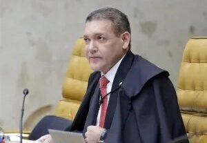 TSE orienta seções ainda abertas a manter votação até as 19h após ordem do STF