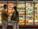 Varejo de alimentos sobe 6,5%, e associação de supermercados vê impacto da proibição das bets