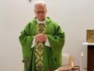 Vaticano divulga primeiras imagens do Papa Leão XIV após operação no pulmão; veja fotos