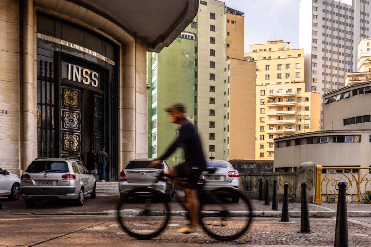 Veja funcionamento de bancos, do INSS e de outros serviços nesta sexta e no feriado de Finados